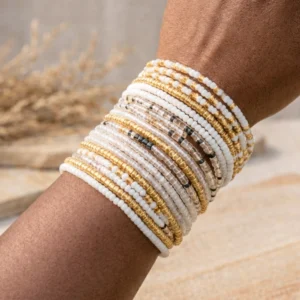 White Mixed Seed Bead Bracelet Set (10pc)