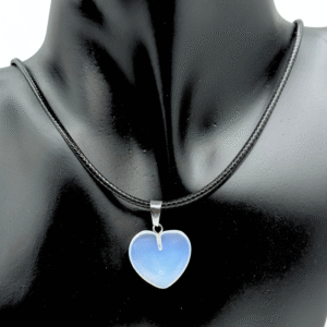 necklace-crystal heart